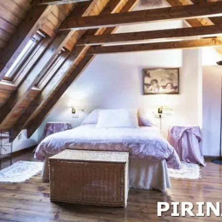 Centro Atico Duplex Ara * 아르티에스